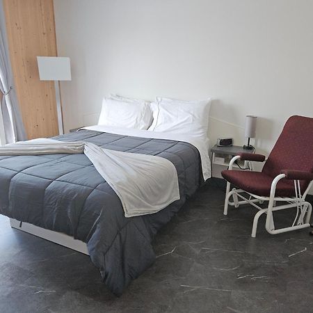 Hotel Auberge St-Felicien Saint-Félicien Dış mekan fotoğraf